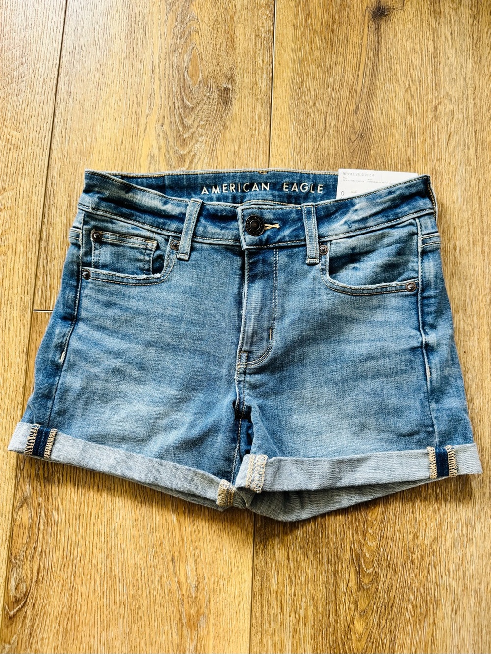 NWT American Eagle Next Level Stretch Shorts Midi Size 0